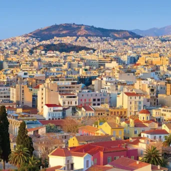 Η αγορά ακινήτων πλησιάζει το... ταβάνι της - Οι επαγγελματίες αναμένουν σταθεροποίηση και μικρές διορθώσεις