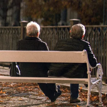 ΕΛΣΤΑΤ: Αύξηση 5,8% στις κοινωνικές παροχές το 2023 – Στα 47,9 δισ. ευρώ η συνολική δαπάνη