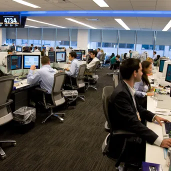 Bloomberg: Η αναβάθμιση από MSCI αποτελεί ορόσημο στην πορεία ανάκαμψης της Ελλάδας