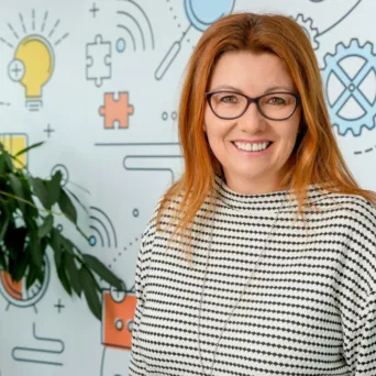 Η Lucie Edwards αναλαμβάνει τον ρόλο της Group Chief People & Culture Officer στην tbi bank