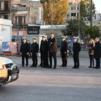 Στον Πειραιά ο Β. Κικίλιας για την πασχαλινή έξοδο – Έκκληση για τήρηση των μέτρων ασφάλειας