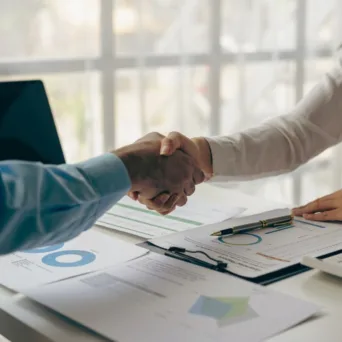 Εργασία: Τι βλέπουν ως «αγκάθια» οι εργαζόμενοι και ποιες τάσεις θα επικρατήσουν