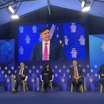 ΕΑΣΕ στο Delphi Economic Forum XI: Η παραγωγικότητα ως καταλύτης για τη διατηρήσιμη ανάπτυξη της ελληνικής οικονομίας