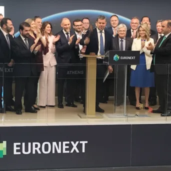 Ο Γ. Στάσσης χτύπησε το καμπανάκι στο Euronext Athens - Oρόσημο η ΑΜΚ της ΔΕΗ