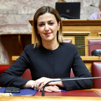 Ειρήνη Αγαπηδάκη: Ριζική ανανέωση των κανόνων υγιεινής στα σχολικά κυλικεία