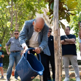 Η ΕΥΑΘ επαναφέρει το πράσινο στις γειτονιές της Θεσσαλονίκης