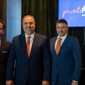 Η ProntoPegno ανοίγει νέο κατάστημα στον Πειραιά