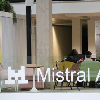 Mistral AI: Συζητά χρηματοδότηση με αποτίμηση €20 δισ.