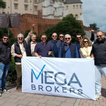 Οι κορυφαίοι συνεργάτες της MEGA BROKERS που ξεχώρισαν στην INTERASCO επιβραβεύθηκαν με ταξίδι στην Πολωνία