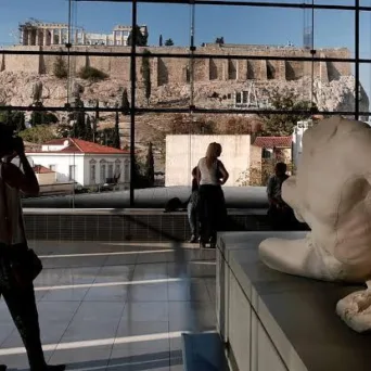 Πώς το «ελληνικό Hollywood» φέρνει ώθηση σε τουρισμό, επιχειρήσεις, οικονομία