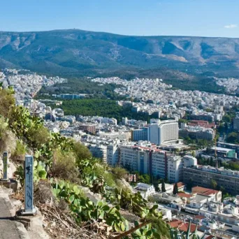 Αθήνα: Το κόστος ζωής απορροφά το 99,5% του μισθού