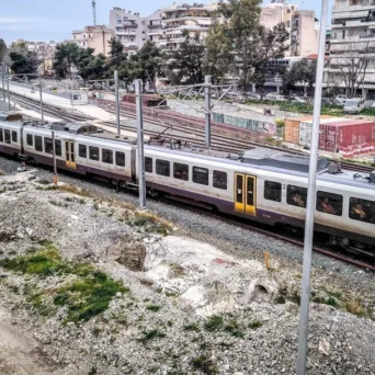 Με διασφαλισμένη χρηματοδότηση πρόκειται να ολοκληρωθεί ο Προαστιακός Δυτικής Αττικής