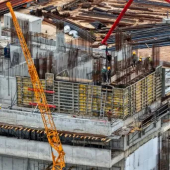 ΕΛΣΤΑΤ: Αύξηση 4,8% στις τιμές υλικών κατασκευής νέων κατοικιών τον φετινό Ιούλιο