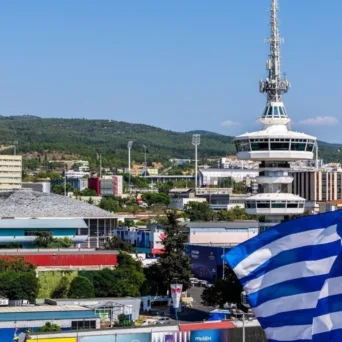 Νέα φορολογικά και κοινωνικά μέτρα: Ποιοι κερδίζουν από το πακέτο των 2,2 δισ. ευρώ