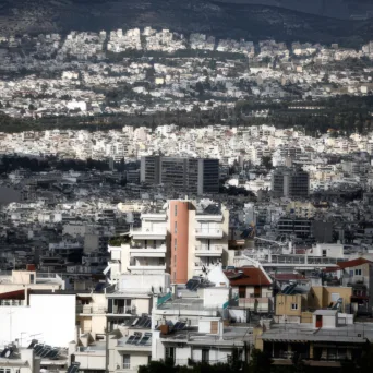 Ακίνητα: Οι τιμές συνεχίζουν ανοδικά, αλλά με χαμηλότερη ταχύτητα – Στο 5,5% η αύξηση το β΄ τρίμηνο