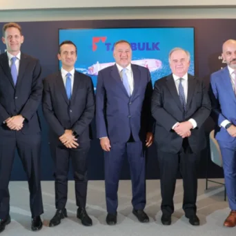 Star bulk: Η εμβληματική είσοδος στο ελληνικό Χρηματιστήριο