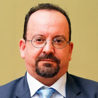Με αυξημένη πλειοψηφία εξελέγη ο Κ. Τσιμάρας της ΡΑΑΕΥ στην προεδρία της Ομάδας των Διεθνών Σχέσεων του CEER