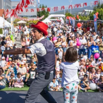 Μασούτης Family Festival: Μεγάλες γιορτές σε Θεσσαλονίκη και Αθήνα για τα 50 χρόνια που συμπλήρωσε η εταιρεία