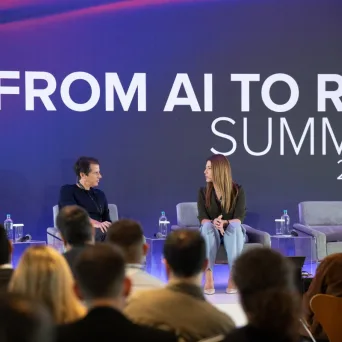From AI to ROI: Η τεχνητή νοημοσύνη περνά από τη θεωρία στην πράξη στις ελληνικές επιχειρήσεις