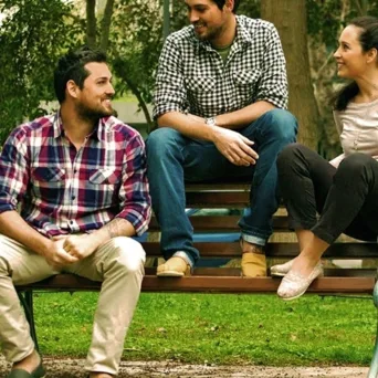 The Workshop: Η παραδοσιακή βιοτεχνία παπουτσιών συναντά τη νέα γενιά