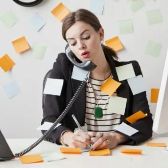 Δύο τεχνικές για να εκπαιδεύσετε το μυαλό σας να συγκεντρώνεται εκεί που θέλετε