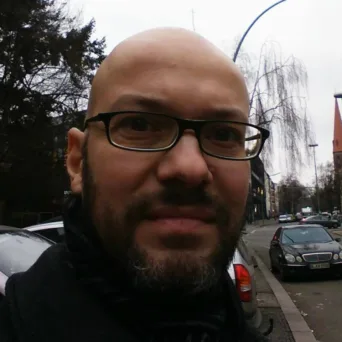 Γιάννης Ασλάνης: Ο επιχειρηματίας που επέστρεψε από την κόλαση και βρήκε το μονοπάτι του!