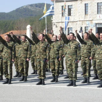 Καριέρα και Στρατιωτική Θητεία: Αναζητώντας το κατάλληλο timing