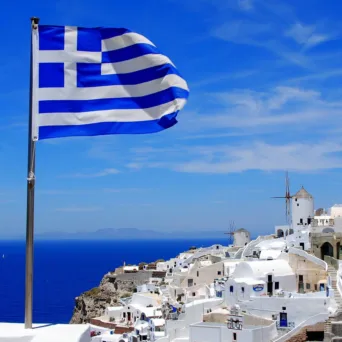 “Αυτά που μας ενώνουν”. Tσουρέκι και μαθήματα ελληνικών στην εποχή της ηλεκτρονικής επιχειρηματικότητας