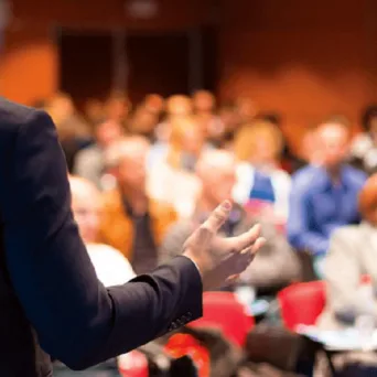 6 συνήθειες που καλό είναι να αποφεύγει ένας δημόσιος ομιλητής