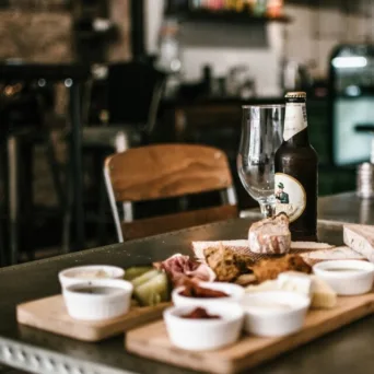 Οι τάσεις που αλλάζουν την εστίαση: Από τα λαχανικά στο food waste και την κάνναβη