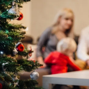 Συμβουλές και οδηγίες για να προσεγγίσετε την «ευτυχία χωρίς λόγο»!