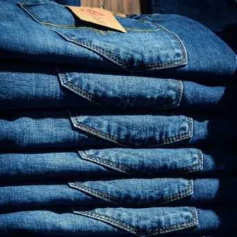 Συνδυάζοντας την βαμβακοπαραγωγή στην Ελλάδα με τη δημιουργία επώνυμων ρούχων