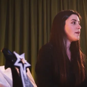 Etty Leon: Το luxury brand υποδημάτων, με vintage και glamorous αίσθηση