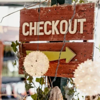 Κορονοϊός: «Βατερλό» για το ηλεκτρονικό εμπόριο και τα logistics στην Ελλάδα