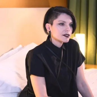 Aumorfia: Πρωτότυπα κομμάτια που συμπληρώνουν και συμπληρώνονται [video]