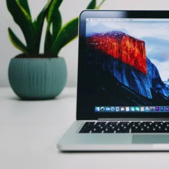 Πώς η πανδημία αποκάλυψε προκλήσεις για την τεχνολογία στην εκπαίδευση