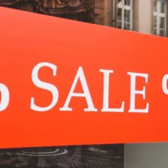 E-shops απάτες: Αυτά τα όμορφα ρούχα, πώς είναι δυνατόν να είναι τόσο φθηνά;