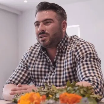 Φάρμα Καραλάκης: Βότανα, εξωτικά λαχανικά και άγρια χόρτα από την Κρήτη [video]