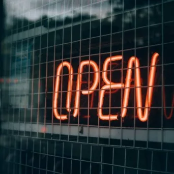 Όχι, στο σκοτεινό μέλλον του απροσάρμοστου