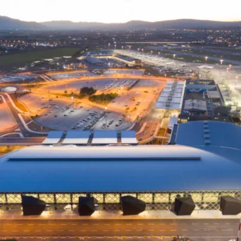 H Intrakat κορωνίδα του μοναδικού μεγάλου αεροδρομίου SKG της Μακεδονίας