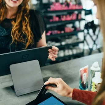 Πώς να διαχειριστείτε τους πελάτες σας την εποχή της πανδημίας