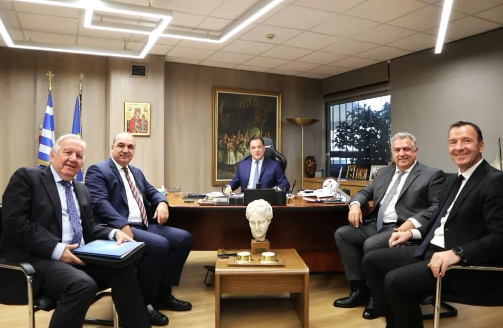 Επί τάπητος κρίσιμα θέματα για τις επιχειρήσεις στη συνάντηση Μασούτη - Γεωργιάδη