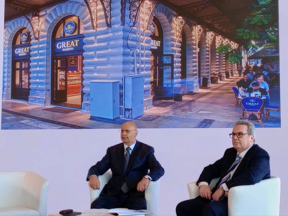 ΒΕΝΕΤΗΣ: Το στρατηγικό πλάνο, τα παγωτά ΔΩΔΩΝΗ... και τα «πυρά» Μονεμβασιώτη