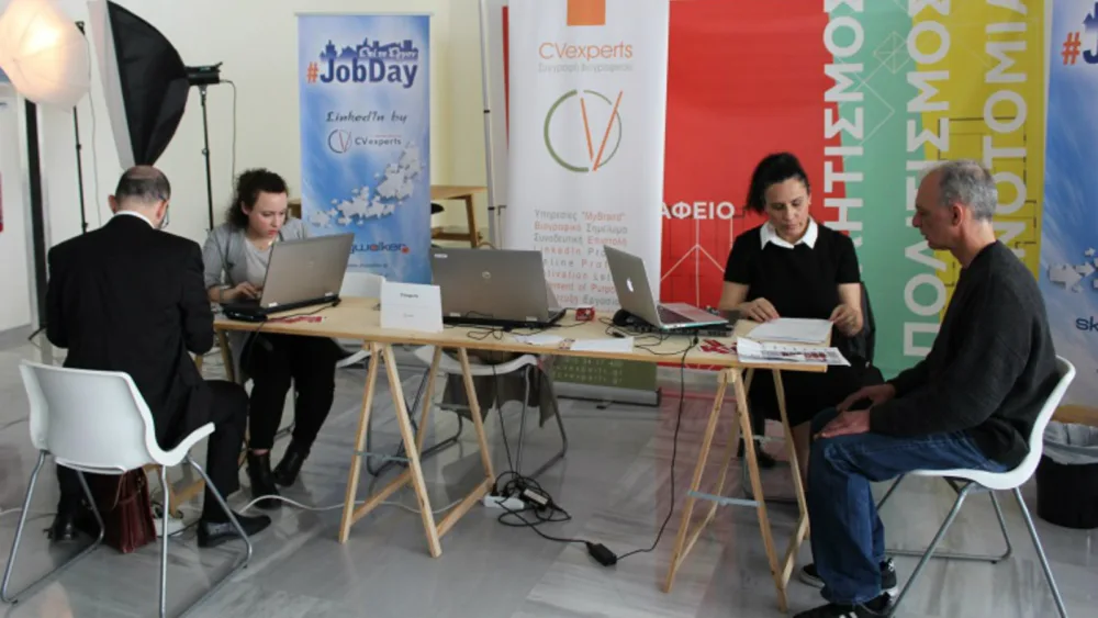 Πάνω από 1.000 συνεντεύξεις πραγματοποιήθηκαν  στο #JobDay 45ετών+ «Μπες ξανά στο παιχνίδι»