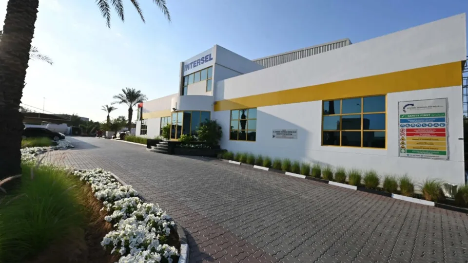 Η Intersel εξαγοράζει την Upstream – Ποιος αναλαμβάνει εκτελεστικός πρόεδρος