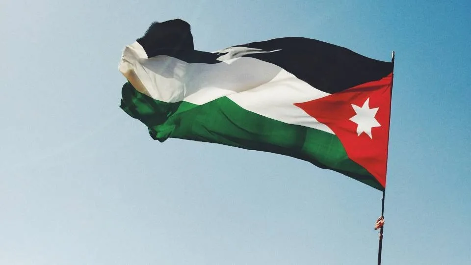 Η Ελλάδα δωρίζει 150.000 εμβόλια στην Ιορδανία - Συνάντηση Σμυρλή-Sweidat