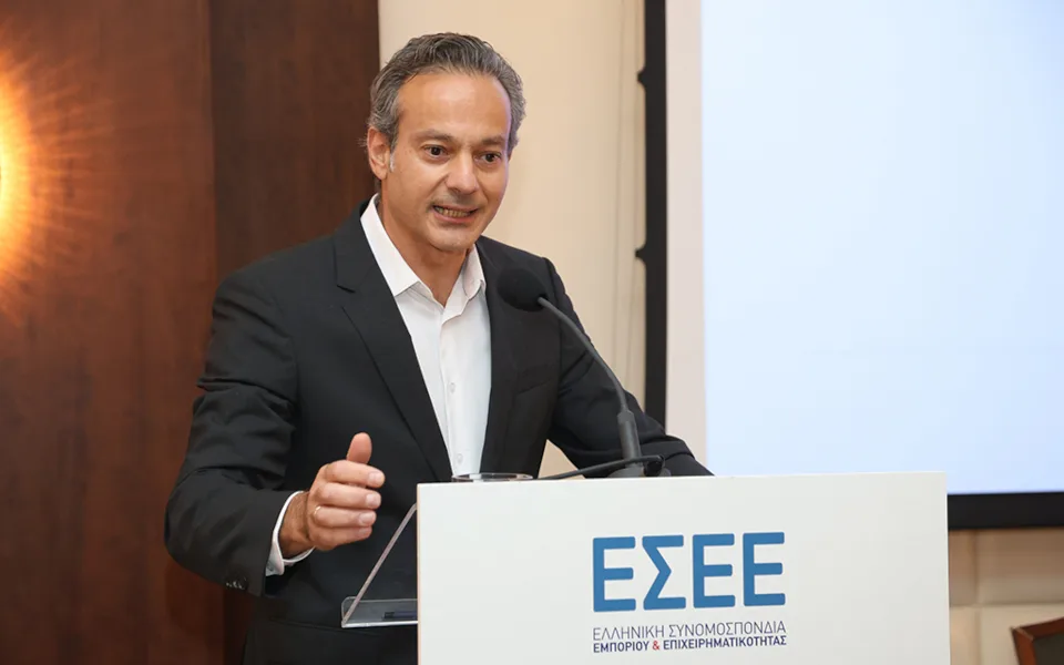 Σ. Καφούνης για 4ημερη εργασία: «Η πραγματικότητα που βιώνουν χιλιάδες επιχειρήσεις δεν επιτρέπει την υιοθέτηση οριζόντιων μέτρων»