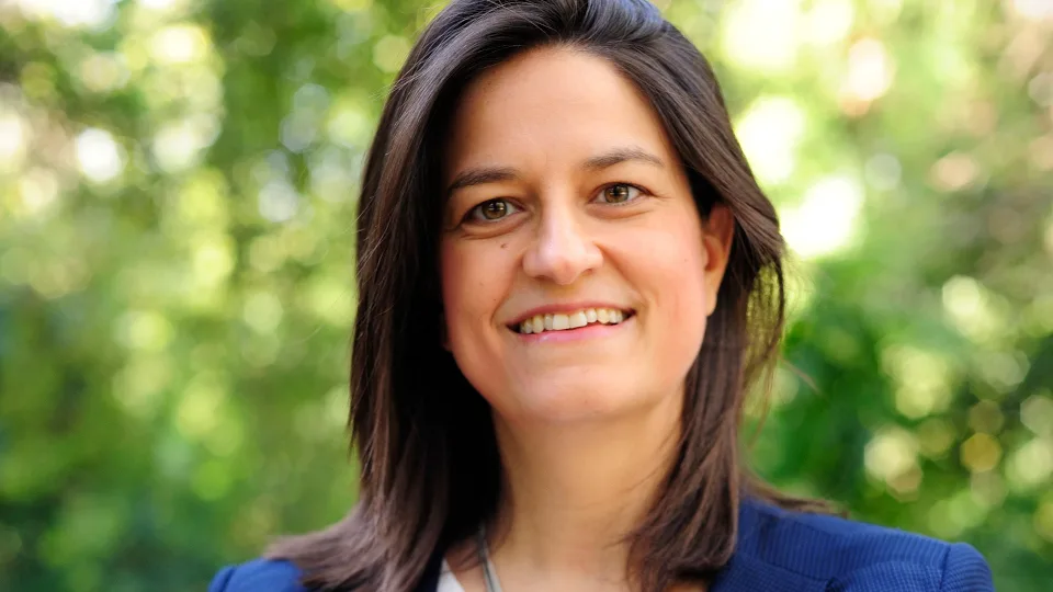 Ν. Κεραμέως: Μείωση 1% στις ασφαλιστικές εισφορές το 2025 και επιπλέον 0,5% το 2027 σημαίνει και νέες θέσεις εργασίας