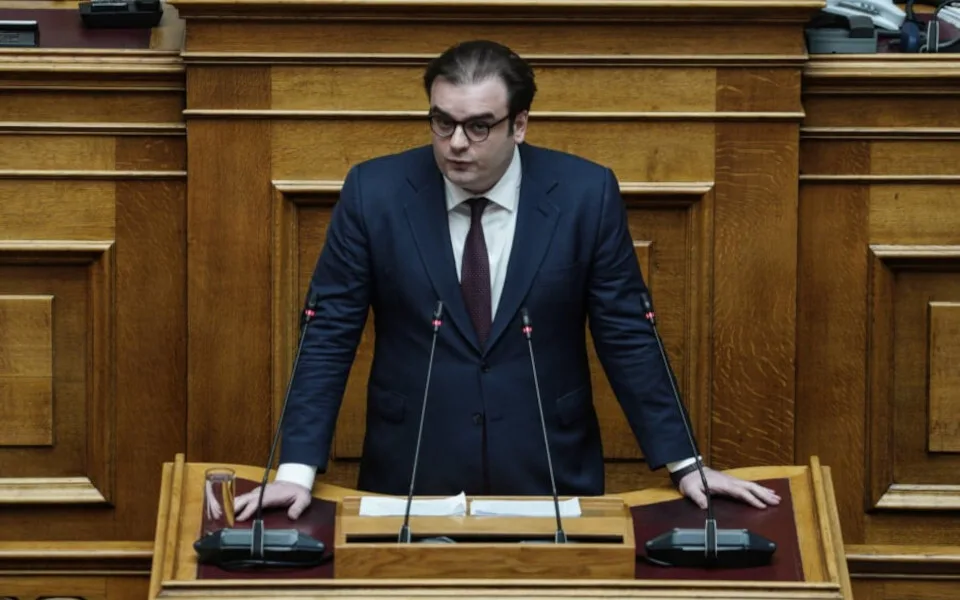 Πιερρακάκης για ATM και τράπεζες: «Αυτή η παρέμβαση δεν είναι αμιγώς τεχνική· είναι βαθιά πολιτική»