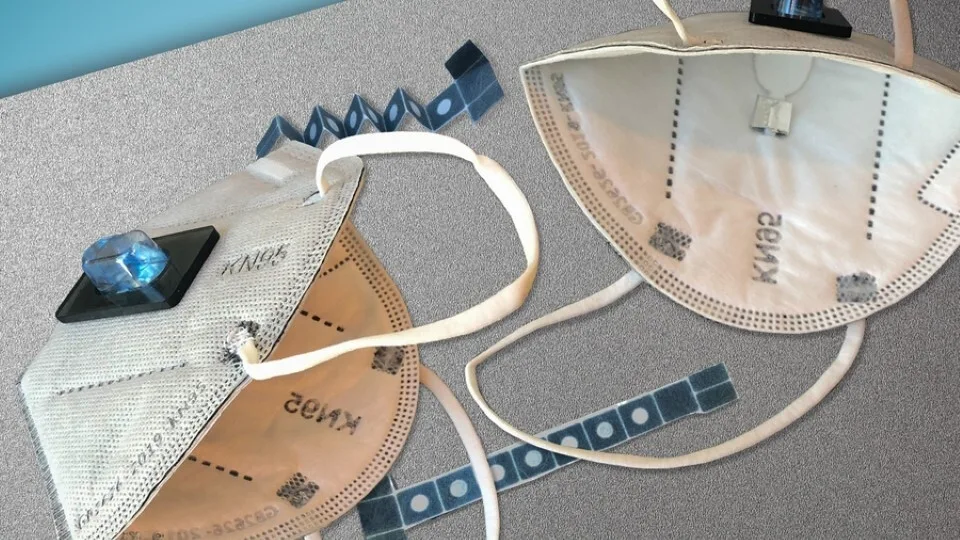 Μάσκα που ανιχνεύει το COVID-19 αναπτύσσουν μηχανικοί του MIT και του Χάρβαρντ